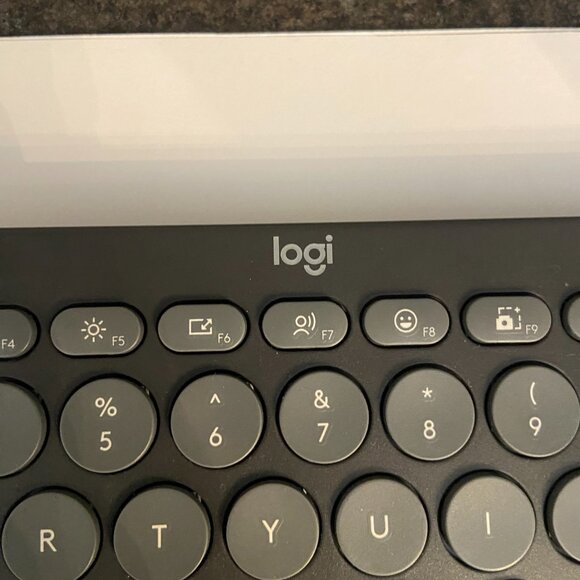 Logitech Pebble 2 Wireless Keyboard - Picture 5 of 6